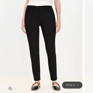 LOFT Curvy Sutton Skinny Pants Black size 4